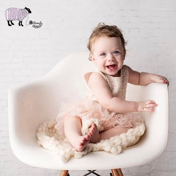 

caps & hats born baby boy pography chair basket props toddler kids po shoot posing infant fotografia bed accessory1, Yellow