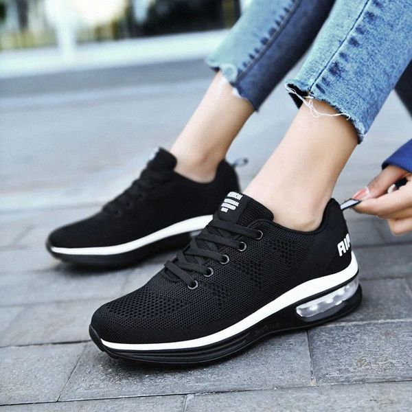 

2021 new women running shoes breathable outdoor sports shoes lightweight sneakers for men comfortable athletic training footwear #uv0j