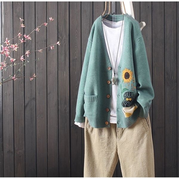 

autumn new sweater coat women's long-sleeved literary jacquard women's wild loose v-neck cardigan sweaters 201023, White;black