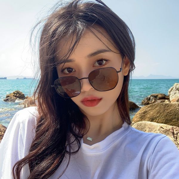 

classic / glasses women's new fashion 2020 ins net red same anti uv sunglasses, White;black