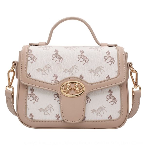 

wanghong foreign style shoulder small women's bag 2020 new fashion fashion single shoulder messenger bag versatile portable small squar
