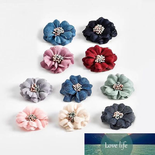 Neue 10pcs Künstliche Blume 5cm Stoff DIY Handgemachte Haarzubehör Schmuckzubehör Heiße Blumenperlenpaket Blume Brosche