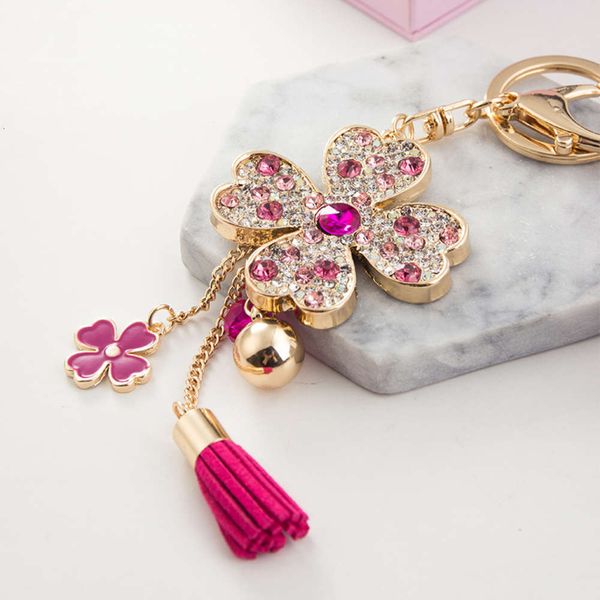 

four leaf clover car cartoon cute korean creative bag pendant key chain, Silver