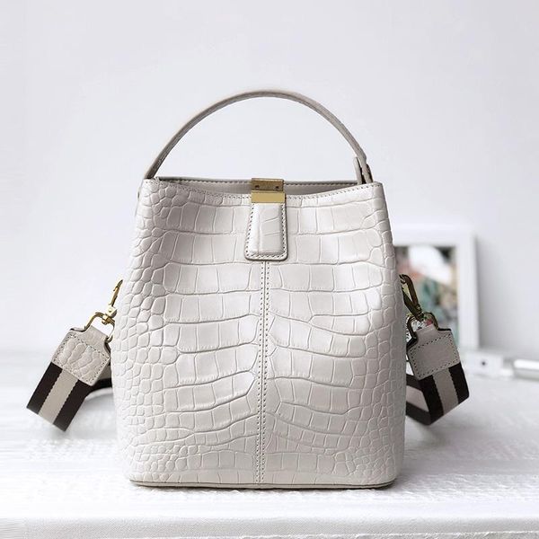 

new genuine leather crossbody bag women messenger bags brand designer handbags fashion female crocodile shoulder bag bucket