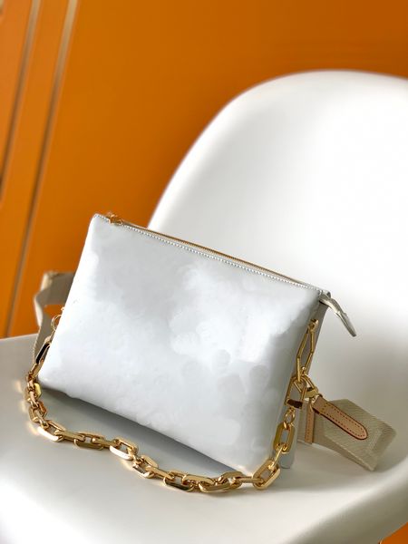 

genuine leather coussin bag comes with box woc chain bag women luxurys fashion designers bags female clutch classic girl handbags 80498