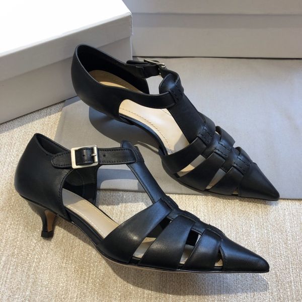 

весна и лето 2020 новой середины высокого каблука римских сандалии корейская кожа остроконечная точка женщин универсальной тонкий каблук пол, Black