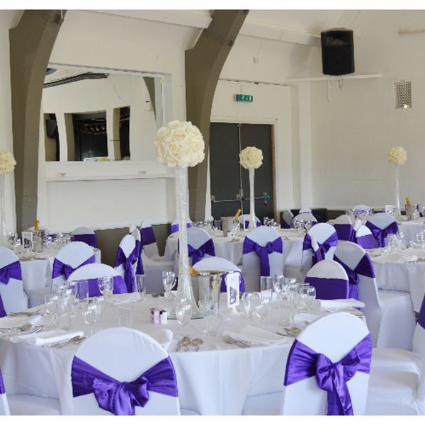 

бесплатная доставка 25 шт. лот свадебные стулья узел sash сатин стул стул sashes bow cover для свадьбы вечеринка банкетные украшения мечеств