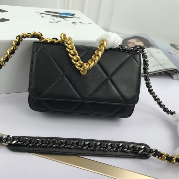 

2021 new ladies one-shoulder handbag bolsos new ladies messenger bag with tassel leather handbag wallet mobile phone bag