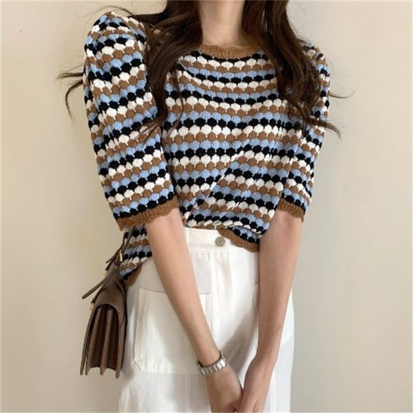 

2021 new women's fashionable sweaters dot retail wave the neck-neck half sleeve loose mesh outerwear spring l05p, White;black