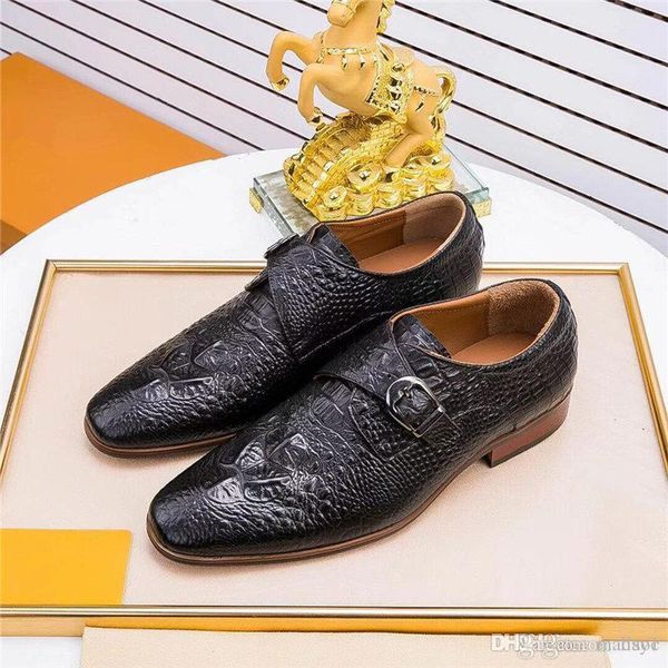 

18 19ss new luxury design gradine color wingtip formal shoes designer men pointed toe casual wedding party liesure dress shoes 44, Black