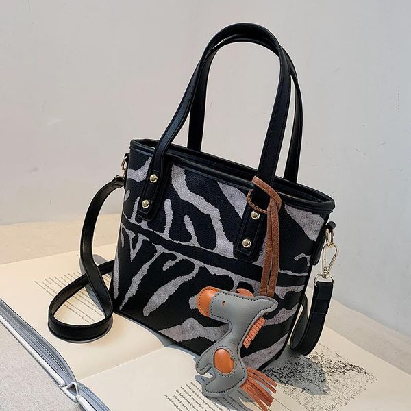 

unique design autumn and winter retro ladies bag 2020 popular new fashion handbag wild ins messenger zebra pattern bucket bag