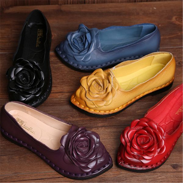

new made 2021 hand in vintage genuine leather women apartments flower mother shoes comfortable soft fund ladies 6ghr, Black