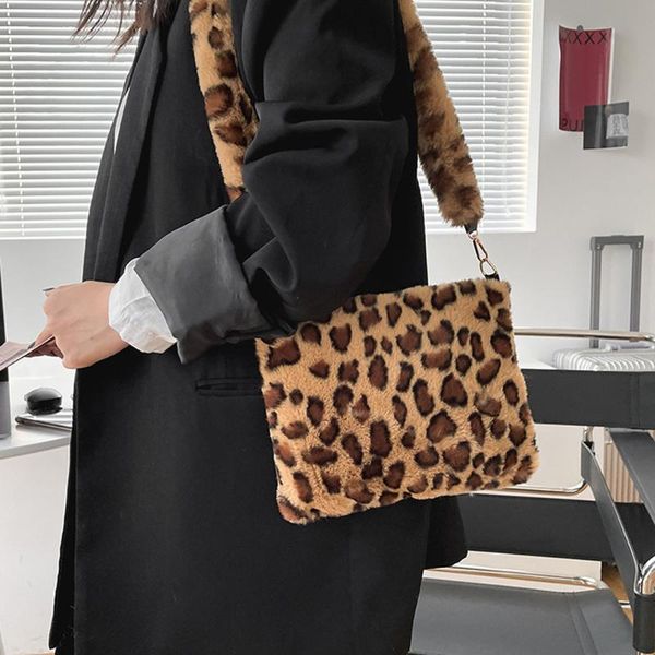 

cross body 1pcs fashion women leopard fluffy plush shoulder bag large capacity handbags autumn winter vintage messenger crossbody bags