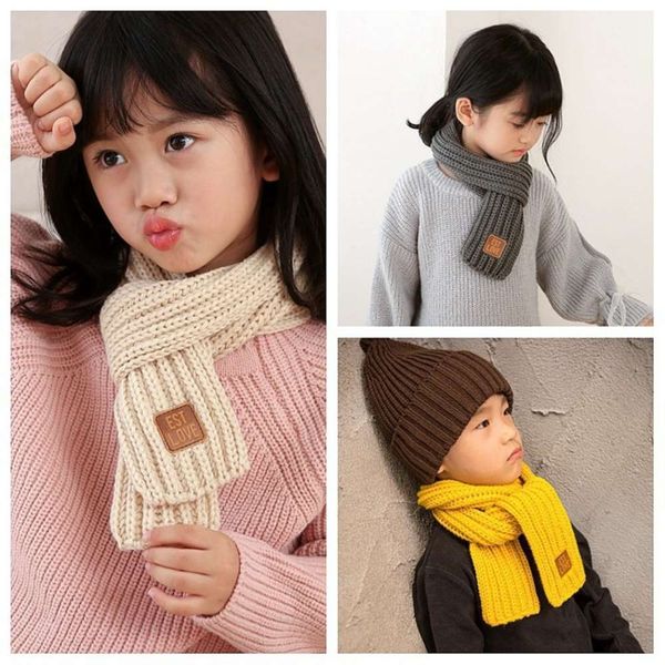 

knitted children's scarf autumn and winter, Red;brown
