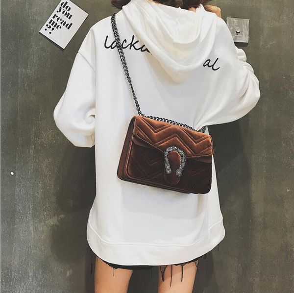 

wholesale factory ladies leather shoulder bags soft and comfortable corduroy chain bag elegant solid color striped handbag street trend sewi