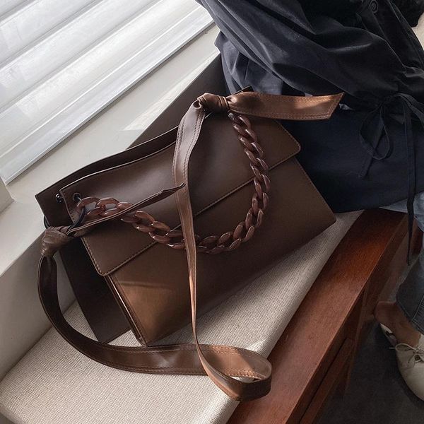 

bag woman large capacity new fashion autumn and winter fashion simple chain single-shoulder bag korean version of the joker