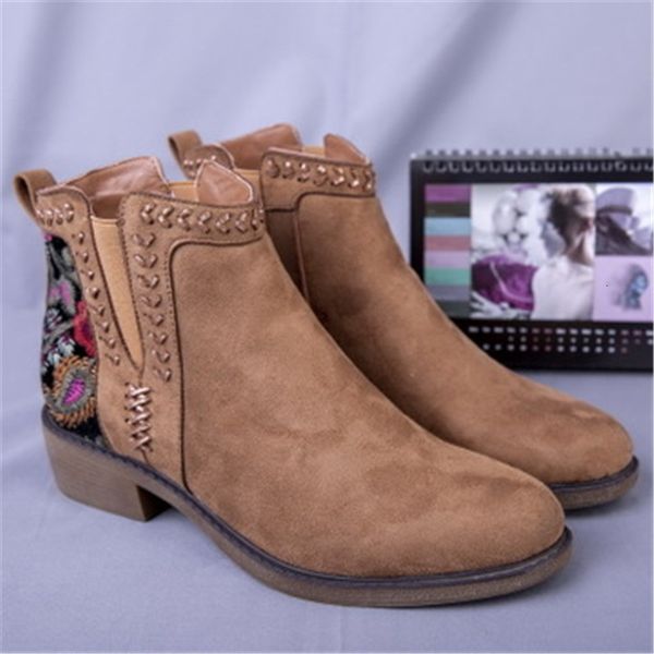 

2021 new cow from classic style embroidery in western air square women's leaping boots urt6, Black