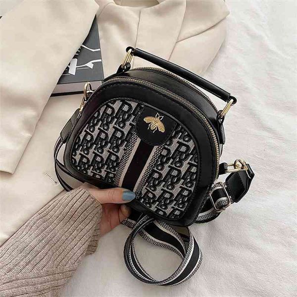 

superior sense of minority one shoulder messenger handbag women's fashion ins foreign style, versatile and large capacity 50% clearance