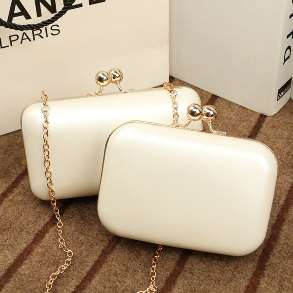 

designer evening bags 2019 new clip bag womens bag evening bag box pearl glossy clutch chain small m180421