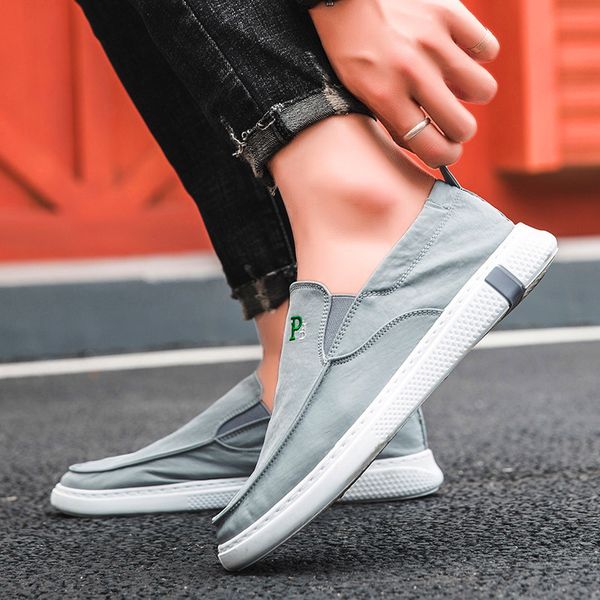 

men's high-quality men's sports soft casual big-size shoes with breathable mesh shoes, Black;brown