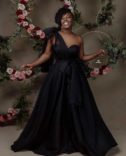 

2021 new black africa wedding dresses a-line for bride arabic middle east church nigerian wedding gown bows one shoulder chic, White