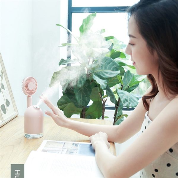 

humidifier with led light removable fan 2000 ma automatic power off usb charging to reduce the temperature