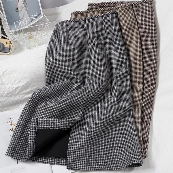 

color contrast plaid over the knee skirt autumn and winter fashion woolen bag hip skirt back slit high waist women1, Black