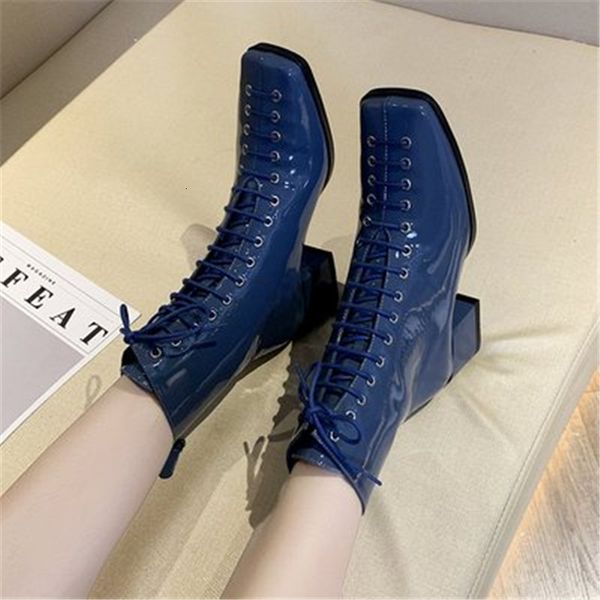

2021 new fall winter female leather european solid square foot toe ladies martin shoes high-heeled elegant boots ug10, Black