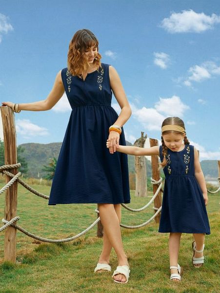 

toddler girls floral embroidered notched dress she, Red;yellow