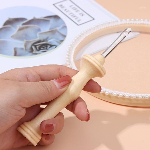 

1pcs embroidery monks cloth knitting punch threader needle sewing accessories diy weaving tool craft1, Black