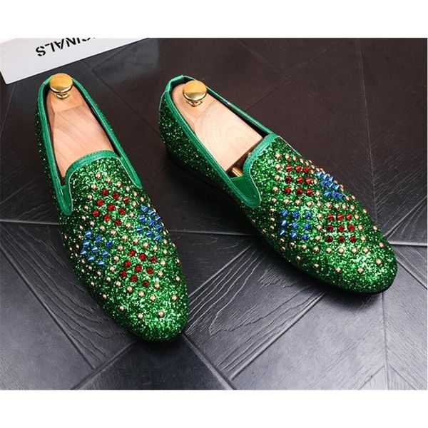 

new luxury men's fashion casual shoes gold/green/red glitter leisure slip on rivets loafers shoes man party weeding dress shoes y200420, Black