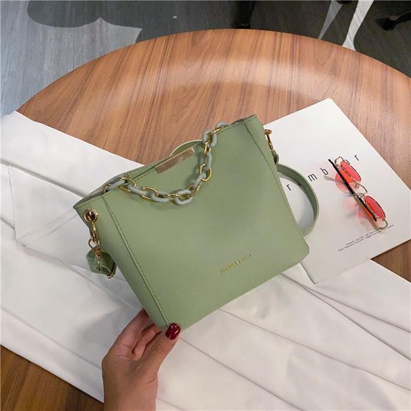 

western style 2020 new women's bucket bag spring and summer versatile popular cute fashion tyde chain cross body bag hlj-51