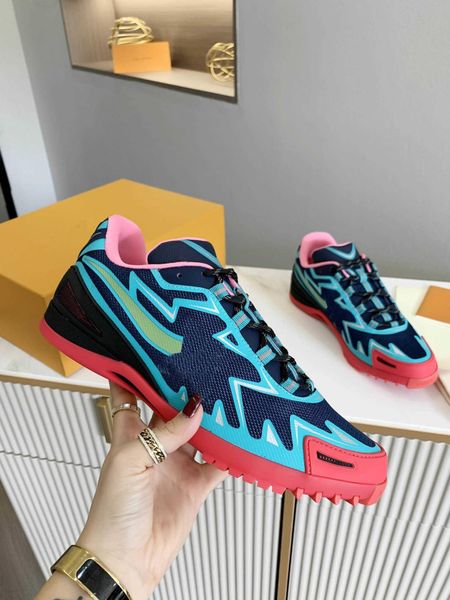 

2022 luxury designer sprint dress shoes sneaker mens pink blue leather sneakers with box new track 1top, Black
