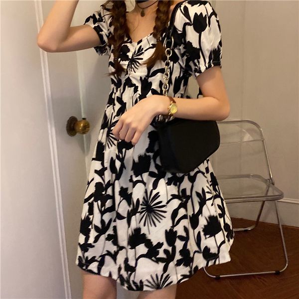 

2021 new black and white portrait printed with v bubble cotton thin a-word dress female ruffle dressed as office lady summer blw0, Black;gray