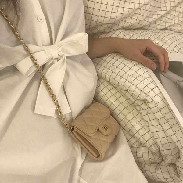 

маленький квадрат женщина crossbody лето новый корейский мини lingge небольшой квадратный мешок простой плеча диагональная цепи милый мешок