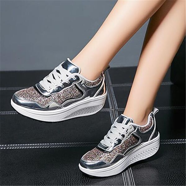

2021 new size 35-42 spring tennis bling sequins shoes for female creepers swing flat sneakers re4r, Black;white