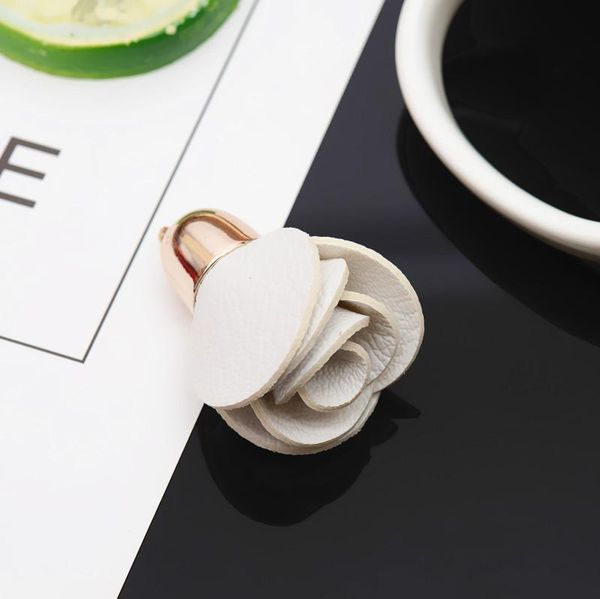 

5pcs faux leather flowers tassels fringe diy keychain earrings making curtain sewing accessories bag car pendant flowers tassel h jllzhj