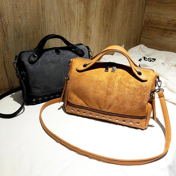 

2020 british fashion simple big style women's designer handbag pu leather tassel shoulder bag qq532