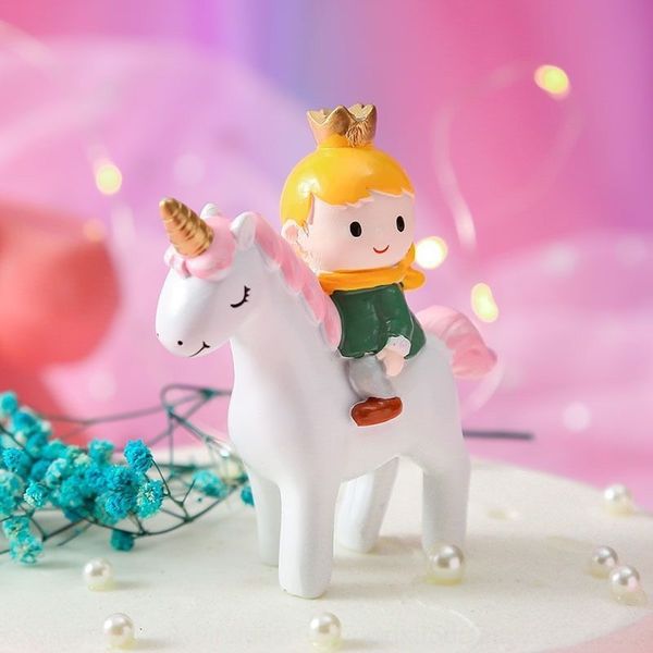 

h13ld home riding baking prince dress accessories little accessoriescake resin ornaments baking horse decoration children's gift boys d