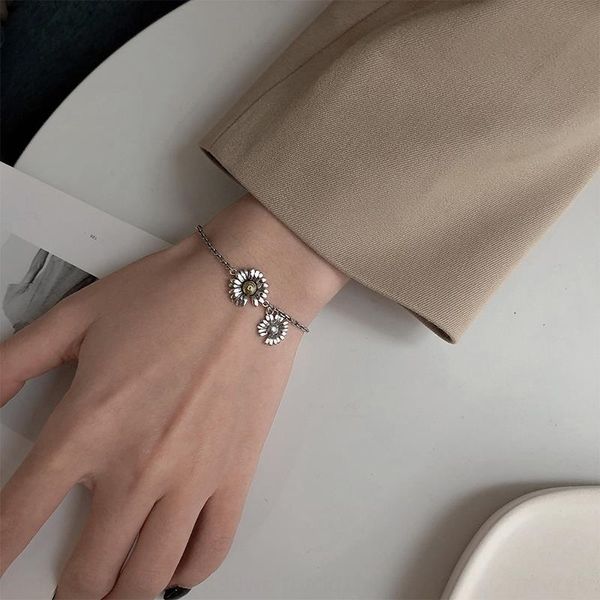 

simple mori flower daisy bracelet women's korean personalized creative sunflower bracelet fashion 3lb6o, Golden;silver