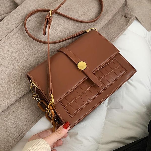 

niche design western style handbag 2021 popular new fashion high-end square bag explosion style chain messenger bag width: 21cm