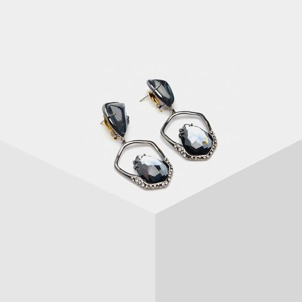 

amorita boutique fashionable black pendant earrings1, Silver