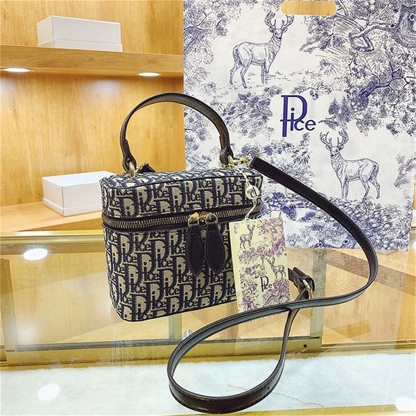 

sale 90% off net red 2022 small public bag women's versatile new single shoulder bag messenger portable foreign style square