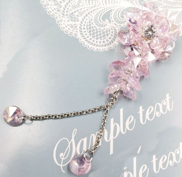 

brooch lovely flower neck pin collar pin clothing accessories female pin long pendant gauze needle to prevent light, Red;brown