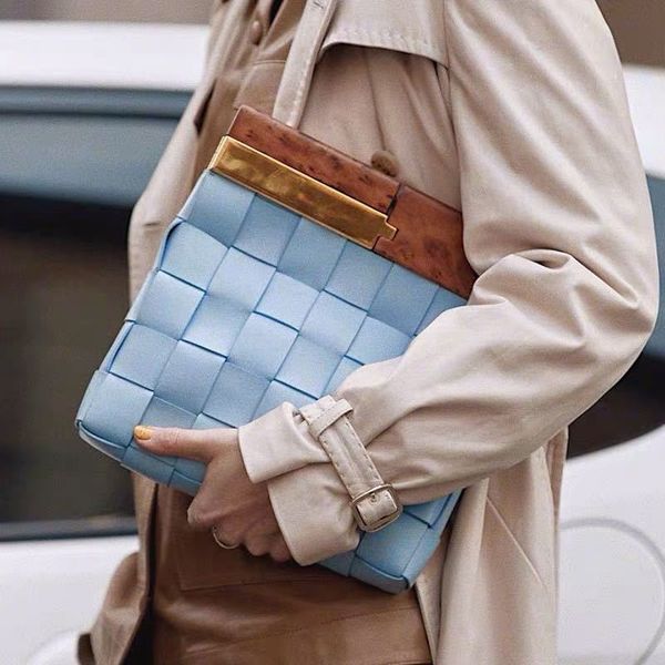 

new women clutch bag fashion personalized wooden handle knitting bag quality pu leather ladies large capacity totes evening bags