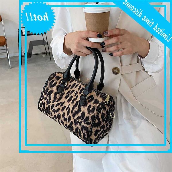 

finger luipaard small handbags designer crossbody bags for 2021 winter luxury shoulder bag trend women handbag