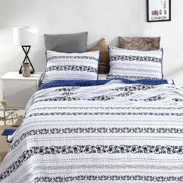 

quality cotton bedspread quilt set 3pc coverlet embroidered quilts bed covers king size quilted blanket blue and white porcelain