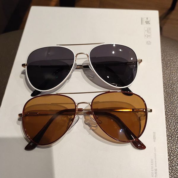 

personality toad boys and girls show children sunglasses fashion children's polarizing glasses, White;black