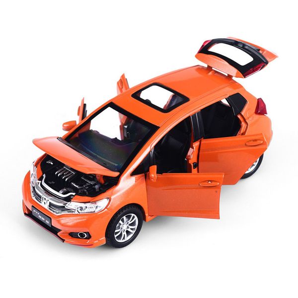 1/28 FIT Simulazione Sei porte aperte Toy Car Model Lega Tirare indietro Giocattoli per bambini Genuine License Collection Fuoristrada LJ200930