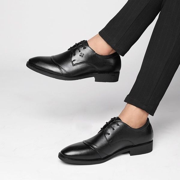 

mazefeng 2020 men wedding shoes microfiber leather formal business pointed toe for man hollow out dress shoes men's oxford flats, Black